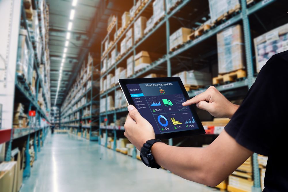 Magazzino intelligente: perché digitalizzare le operazioni con il noleggio